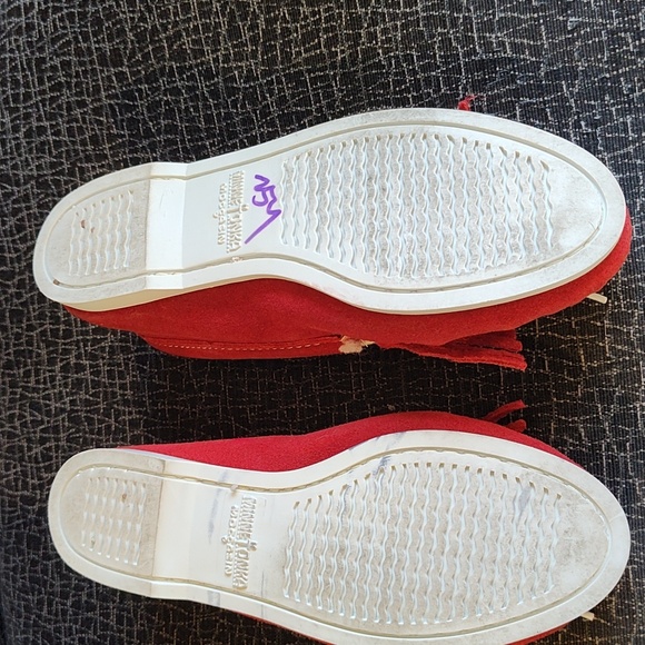Red Minnetonka moccasins - Picture 3 of 5
